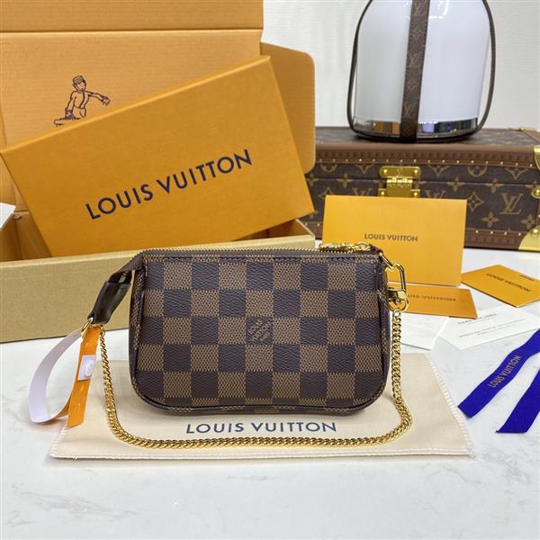 2026122105440516 580